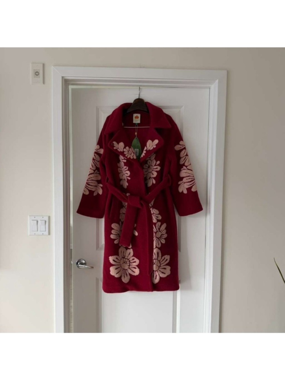 FARM Rio Burgundy Bold Flowers Fleece - Picture 4 of 8